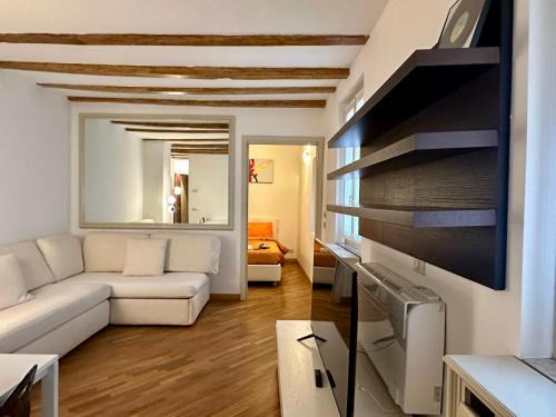 San Marco Apartment | Pontaccio 4 Bilo