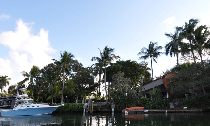 Seybold Villa | pool & dockage with ocean access