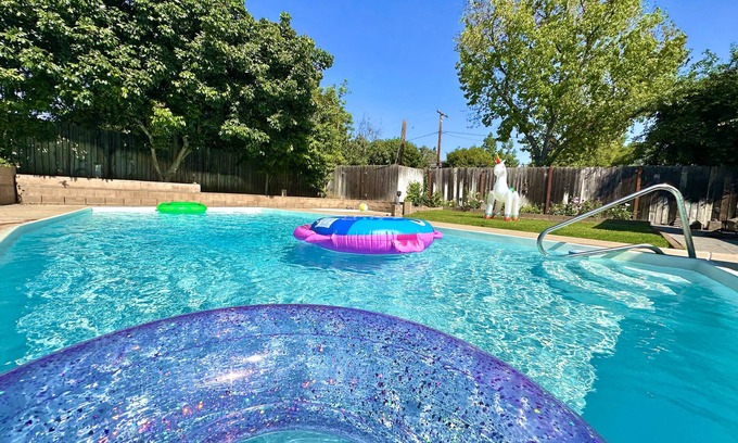 Fullerton House | Pool House Near Disney: Bounce House /Ping-Pong!