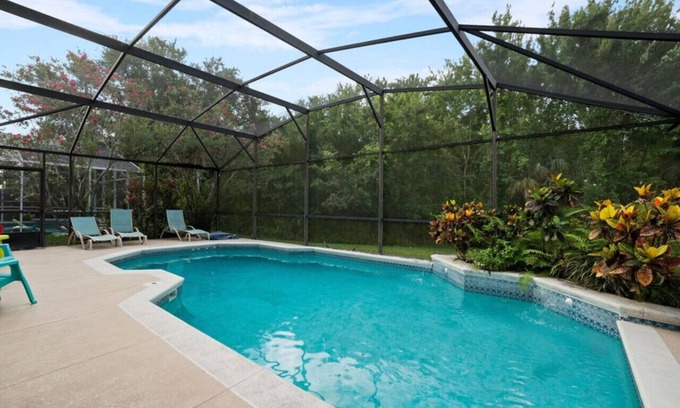 Eagle Pointe South House | Pool Oasis, 20 mins to Disney, Close to Shops
