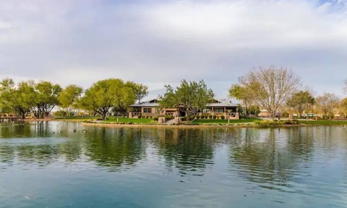 Power Ranch House | Pool Oasis in Gilbert near AZA & Bell Bank Park