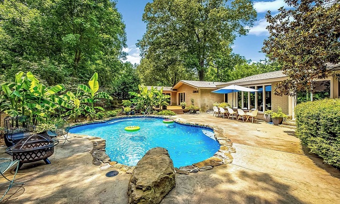 Ellendale Villa | Pool Paradise: Mid Mod Lux Oasis in Quiet Central Location - Pet Friendly!