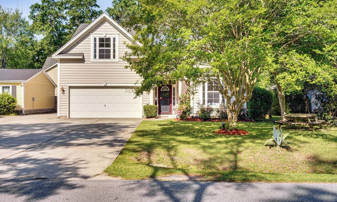 North Charleston House | Pool, Porch + Parks: North Charleston Family Home!