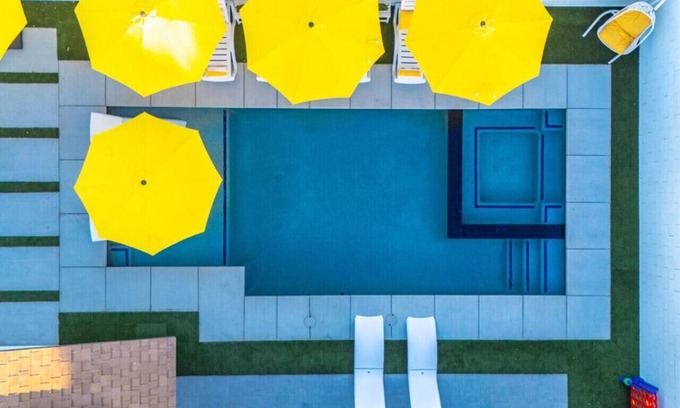 Coachella House | Pool,Spa,Pickleball,Gameroom,Firepit,Full Kitchen.Sleeps 18