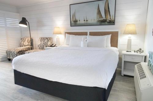Litchfield by the Sea Apartment | Pool View Efficiency with King Bed 1st Floor