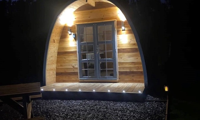 Woolacombe Cabin | Poole farm pods. The Ruby 1 lodge .