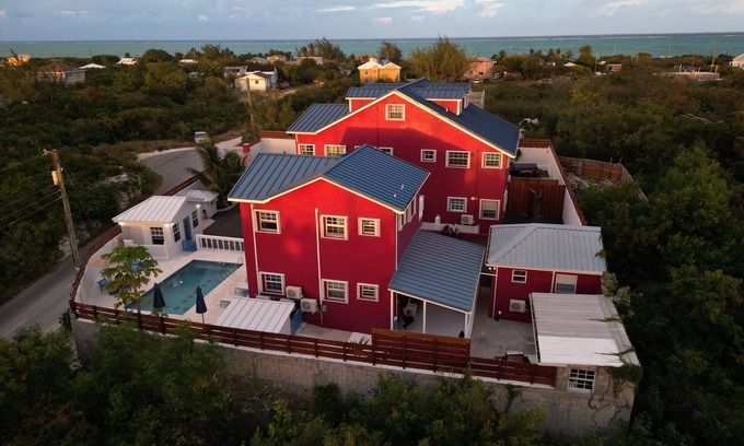 Blue Hills House | Poolside Tiny House, steps away from the pool! Privacy gate & keyless!