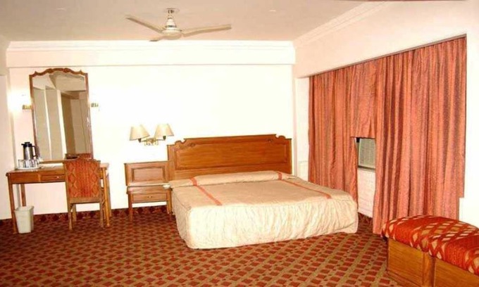 Jammu Hotel | POP Ehsan Guest House