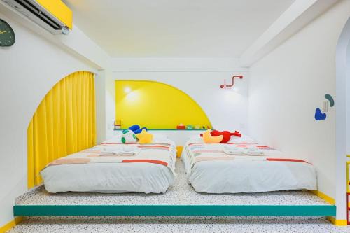 Shibadaimon Apartment | Pop playful accommodation for family, 4 people, 4 min