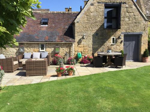Chipping Campden House | Popfosters Barn