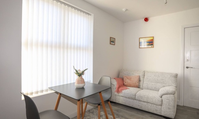 Holyhead Cottage | PORT APARTMENT 1, pet friendly in Holyhead