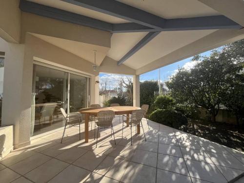 Le Grau-Du-Roi Villa | PORT CAMARGUE - JOLIE VILLA POUR 6 PERSONNES CLIMATISEE AVEC JARDIN ET PARKING