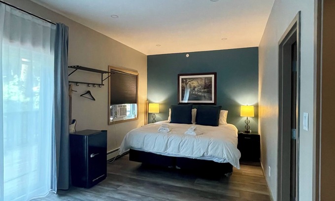 Port Carling Apartment | Port Carling House