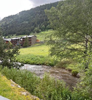 Soldeu Apartment | PORT DRET - Peu del Riu HUT 8141 - Vall d'Incles