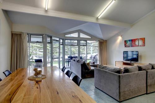 Port Lincoln Apartment | Port Lincoln Foreshore Apartments