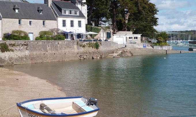Saint-Marine Apartment | Port of Sainte-Marine, duplex in 16th century house