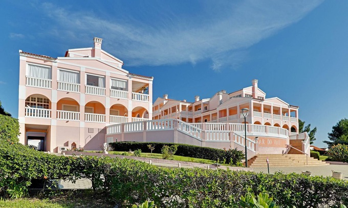 Portimao City Centre Apartment | Portimão Solar DO VAU With Pool