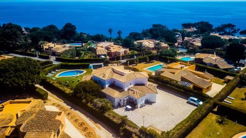 Porto de Mos Apartment | Porto Mos Residence