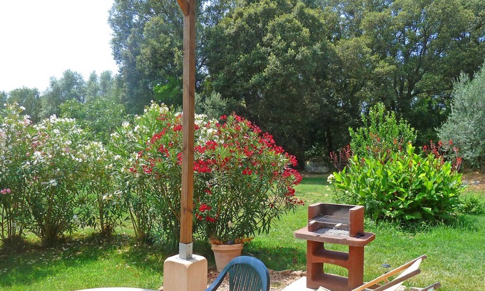 Arca Apartment | Porto-Vecchio, independent T2 in villa, covered terrace, garden, air conditioning, Wifi