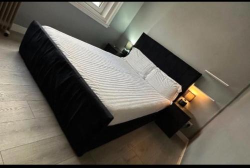 Gifford Apartment | Portobello sleep and eat