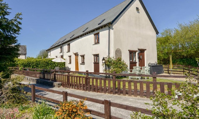 Holsworthy House | Post House