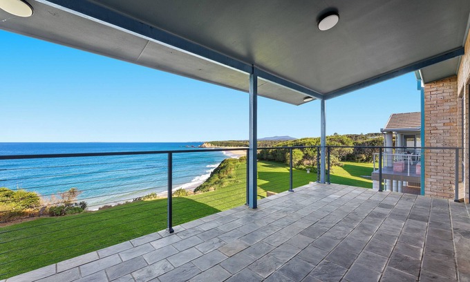 Potato Point House | POTATO GEM-Stunning clifftop views