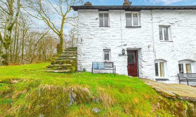 Broughton Mills House | Potter's Wheel, by the lake