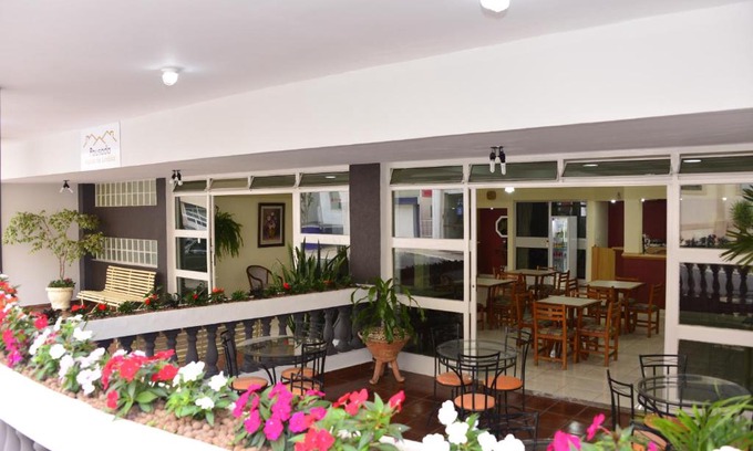 Aguas de Lindoia Hotel | Pousada Águas de Lindoia