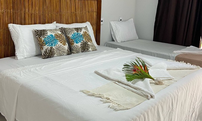 Praia da Armacao do Itapocoroi Hotel | Pousada Amaris
