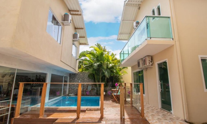 Praia da Armacao do Itapocoroi Hotel | Pousada Bougainville Penha