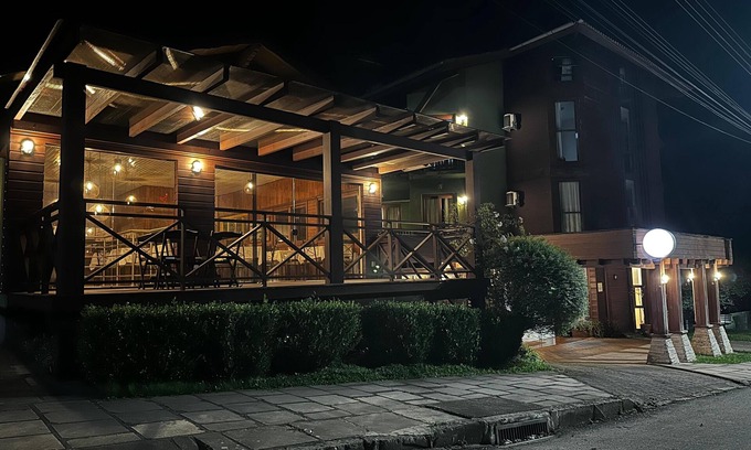Vila Luiza Hotel | Pousada Canela Garden