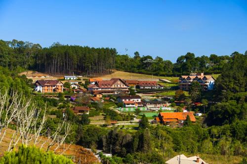 Pedra Azul Hotel | Pousada dos Pinhos