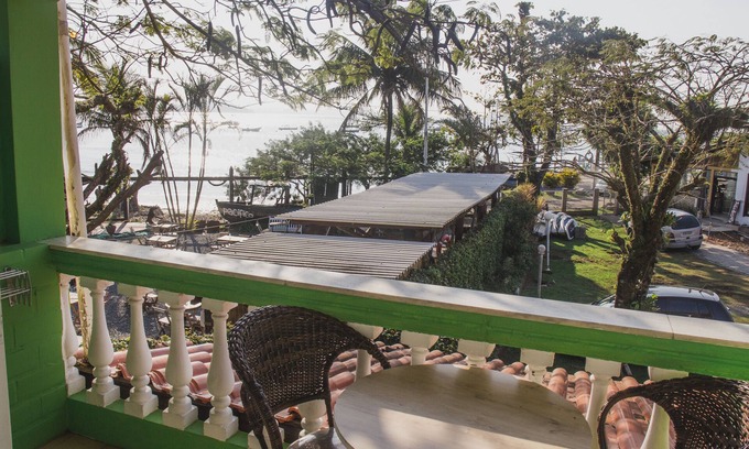 Praia da Armacao do Itapocoroi Hotel | Pousada Marinamarela