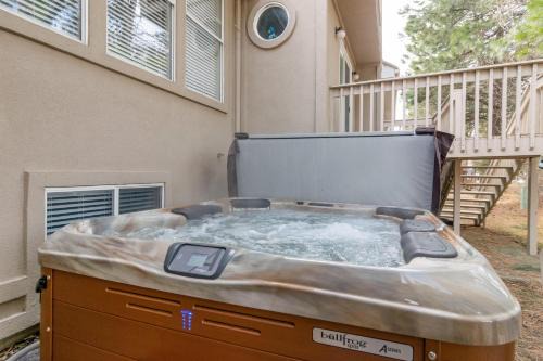 Cottonwood Heights House | Powder Mountain in Salt Lake with Private Hot Tub