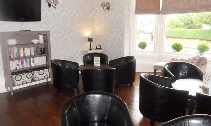 Scarborough Bed & Breakfast | Powys Lodge