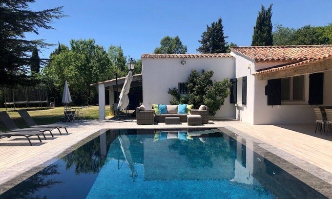 Ansouis Villa | Prachtige Villa in de Luberon met Prive Zwembad en 1,5 Hectare Tuin