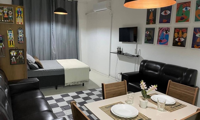Centro Apartment | Practical and functional apartment in the center of RJ. Easy access to tourist attractions.