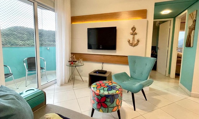 Tombo Apartment | Praia do Tombo Reformado, Piscina, Varanda Gourmet, Ar Condicionado, cama King Size, Smart TV, Wi-Fi