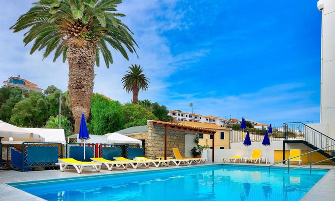 Vila Baleira Hotel | Praia Dourada Hotel