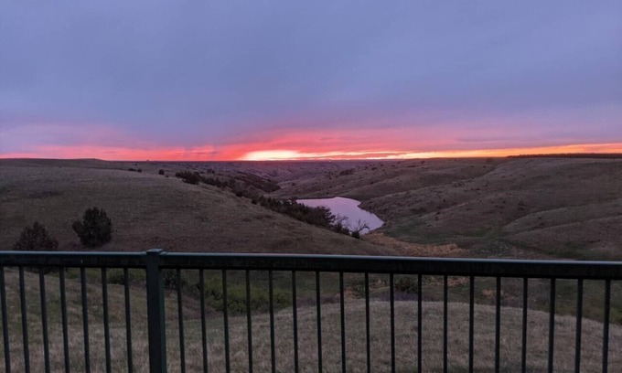 Cherry Creek House | "Prairie Base Camp" a retreat & great views, deer, grouse and an occasional elk.