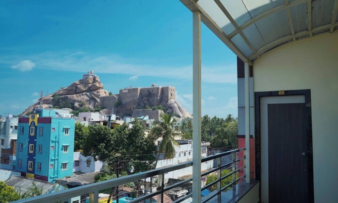 Tiruchirappalli Hotel | Prasanna Devi Lodge