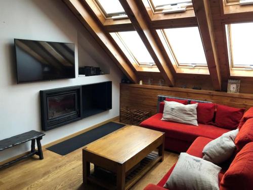 Alt Aneu Apartment | Precioso ático Esterri Aneu