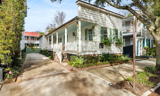 Harleston Village House | Premier Home Near Colonial Lake + Cannon Park