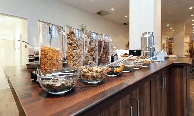 Neukoelln Hotel | Premier Inn Berlin City Süd