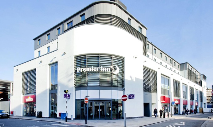 Cheltenham Hotel | Premier Inn Cheltenham Town Centre