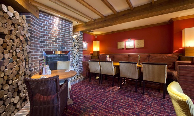 Christchurch Hotel | Premier Inn Christchurch West