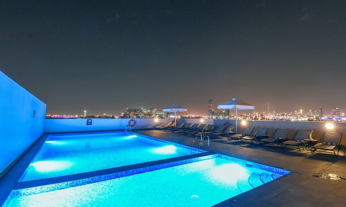 Garhoud Hotel | Premier Inn Dubai International Airport