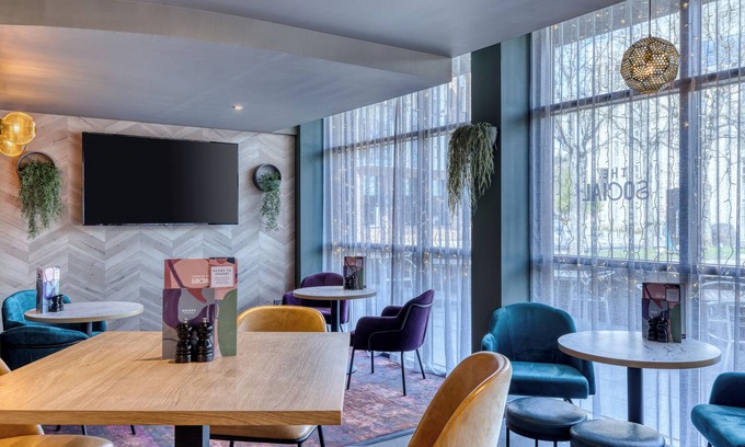 The Docks Hotel | Premier Inn Durham City Centre - Walkergate