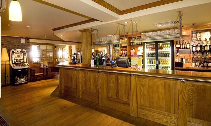 Hucclecote Hotel | Premier Inn Gloucester Business Park