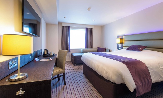 Lake Hotel | Premier Inn Isle Of Wight Sandown